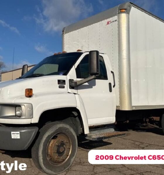 2009 Chevrolet C6500 Box Truck 13'6